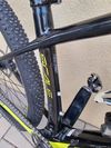 Predám juniorský závodný celokarbónový bicykel Scott Scale 700 Pro.