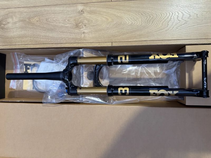 FOX 32 SC Factory 2025 29" Remote, 100 mm