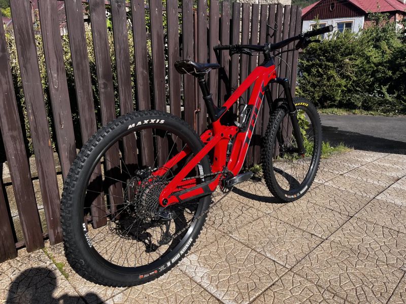 Trek Slash 7