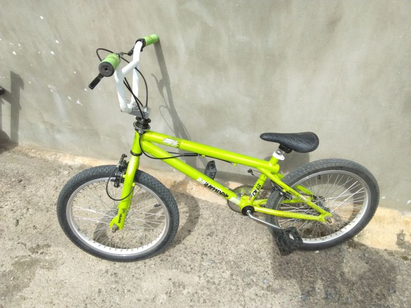 BMX kolo DHS