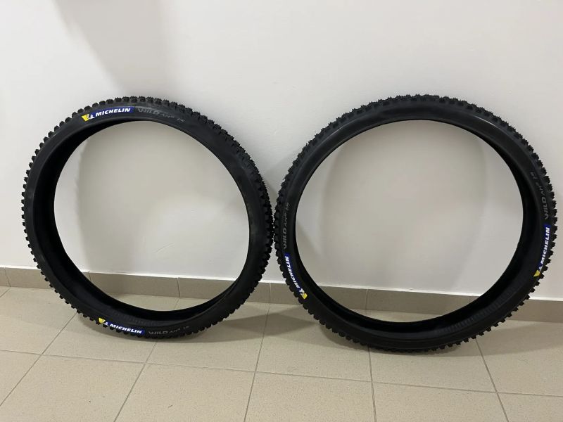 2ks Michelin WILD AM2 27,5x2,4 TLR Competetion line