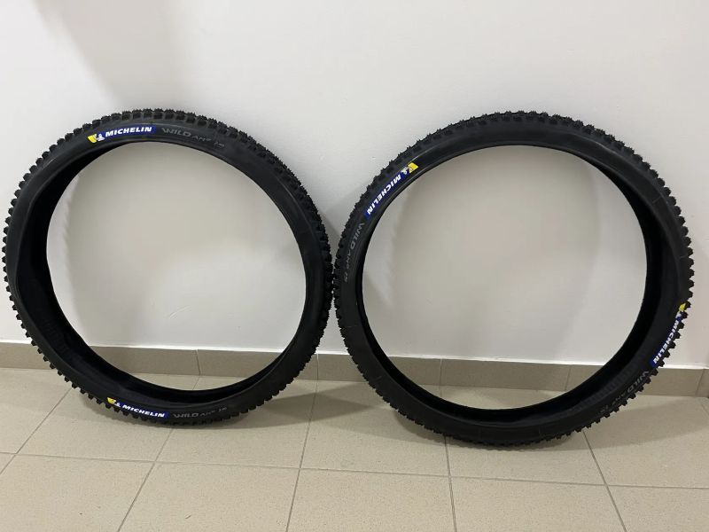 2ks Michelin WILD AM2 27,5x2,4 TLR Competetion line