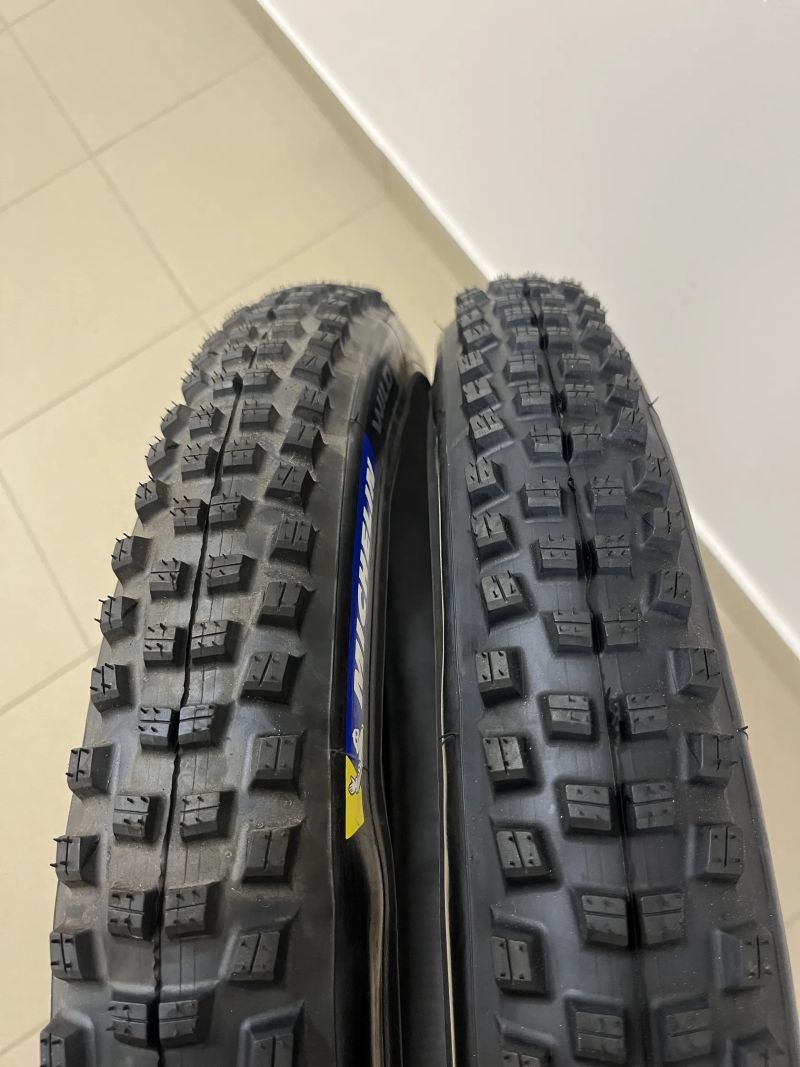 2ks Michelin WILD AM2 27,5x2,4 TLR Competetion line