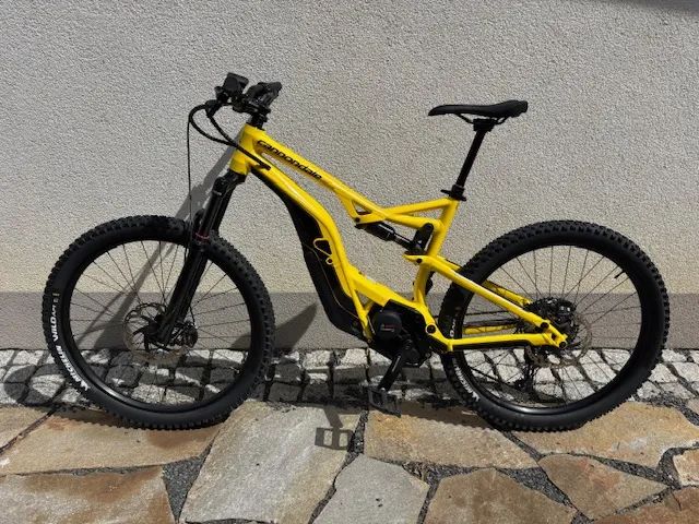 Elektrokolo Cannondale Moterra ve špičkovém stavu, Bosch CX Performance, 27,5+ , All Mountain