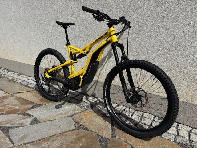 Elektrokolo Cannondale Moterra ve špičkovém stavu, Bosch CX Performance, 27,5+ , All Mountain