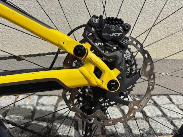 Elektrokolo Cannondale Moterra ve špičkovém stavu, Bosch CX Performance, 27,5+ , All Mountain