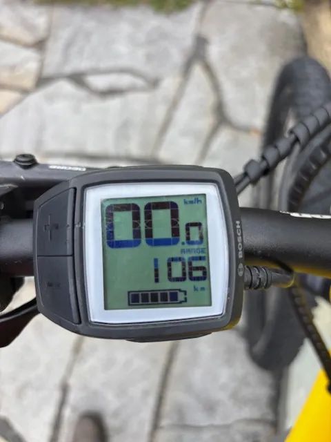 Elektrokolo Cannondale Moterra ve špičkovém stavu, Bosch CX Performance, 27,5+ , All Mountain