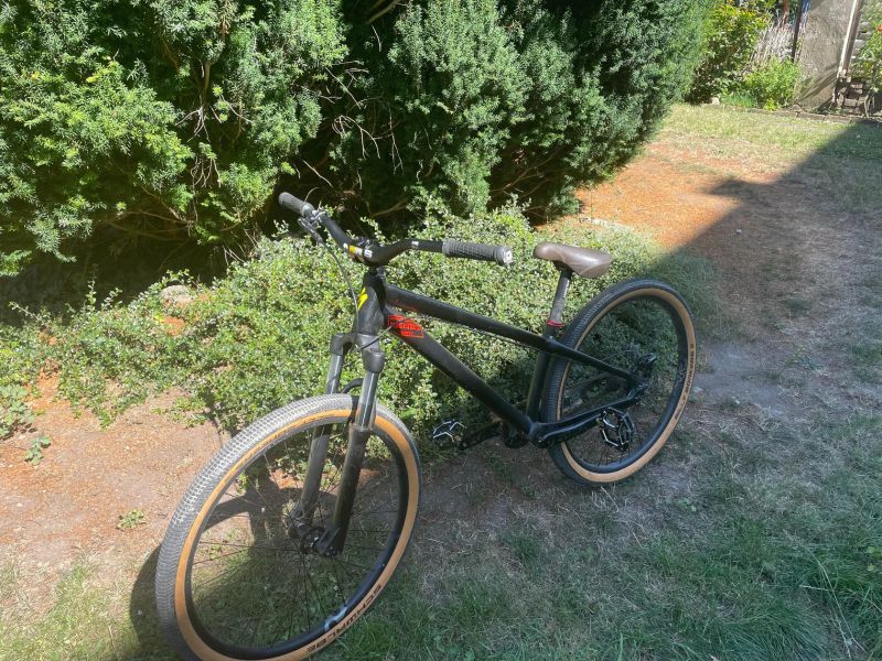  Dirt bike Specialized 26 kola