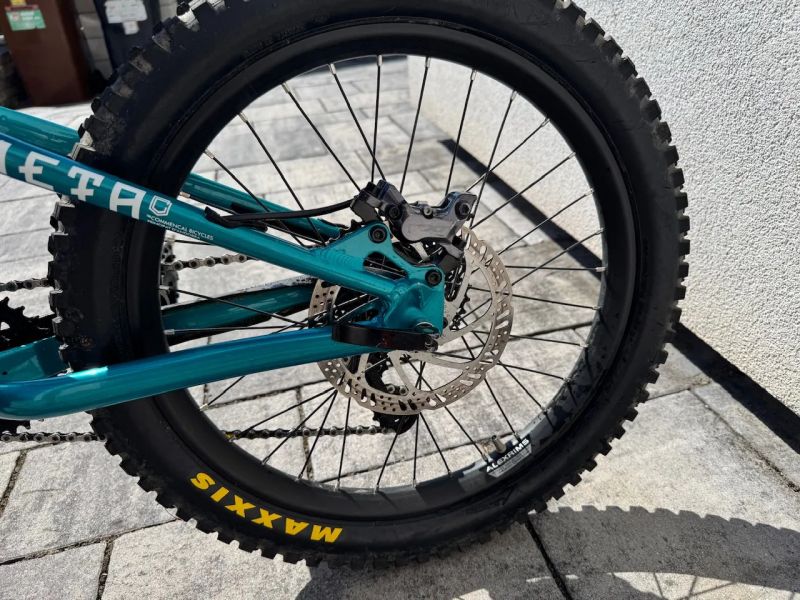 Commencal Meta HT 20”
