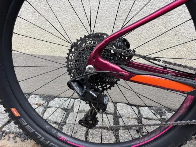 Elektrokolo SCOTT E-Contessa Scale 730, Bosch CX Performance, 27,5+