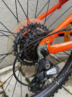 Cube 240 Race Series – dětské horské kolo 24″