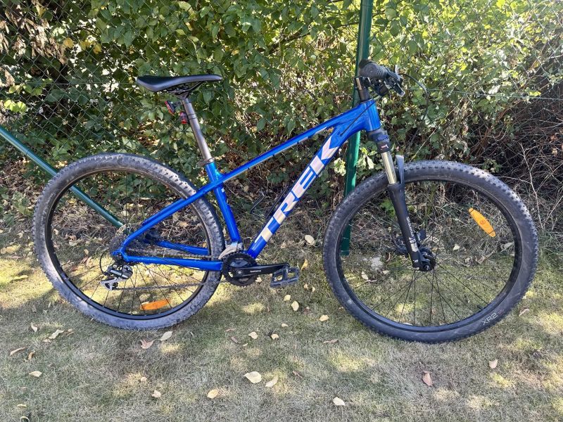 Prodám horské kolo Trek Marlin 6 (2021, 29”) – spolehlivý a pohodlný hardtail pro každého