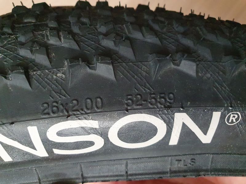 2 pláště Hutchinson Black Mamba 26x2,00 kevlar