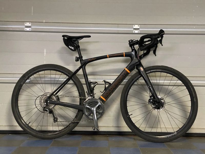 Gravel bike HOLDSWORTH Mystique pro gravel/bikepackingová dobrodružství