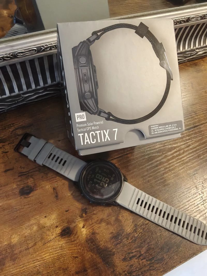 Prodam Garmin Fenix Pro Tactix 7 Solar/saph