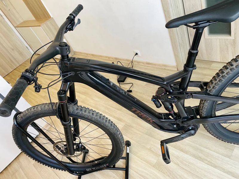Trek fuel ex-e 9.8 ( carbon Vel L)