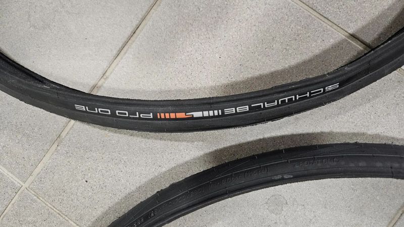 Pláště Schwalbe Pro One/28x622/dušove/nové/2ks