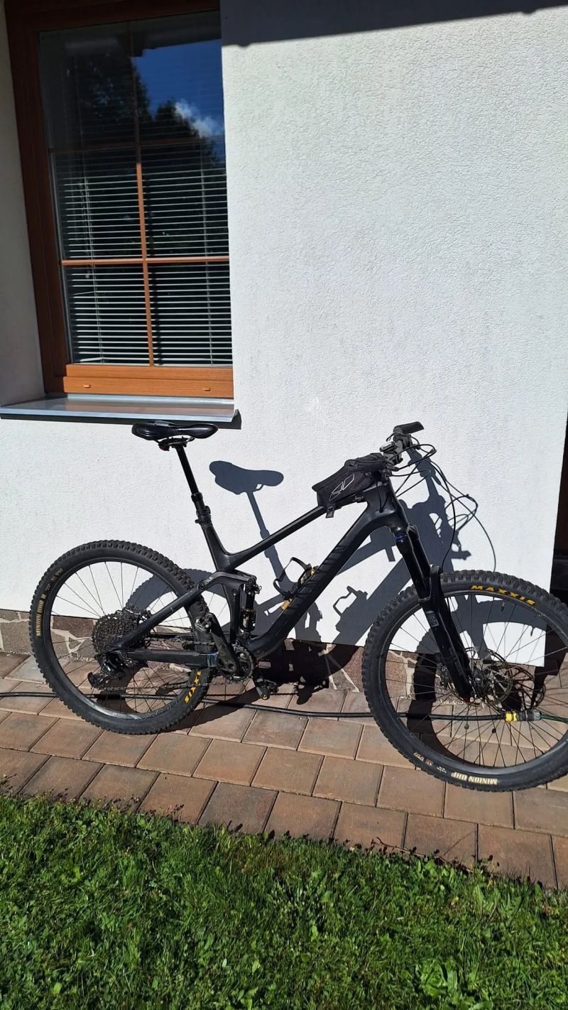 Prodám Canyon Spectral CF 9 ex váha 12,45Kg!vel.L
