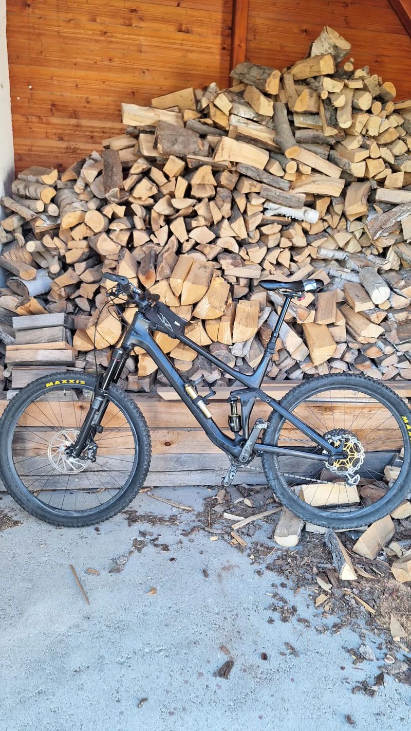Prodám Canyon Spectral CF 9 ex váha 12,45Kg!vel.L
