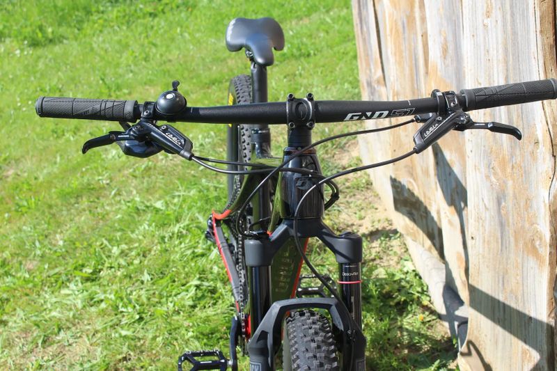 Ghost Lector SF LC Universal karbon, TOP STAV, PC 95 000Kč ( 3 800 euro )