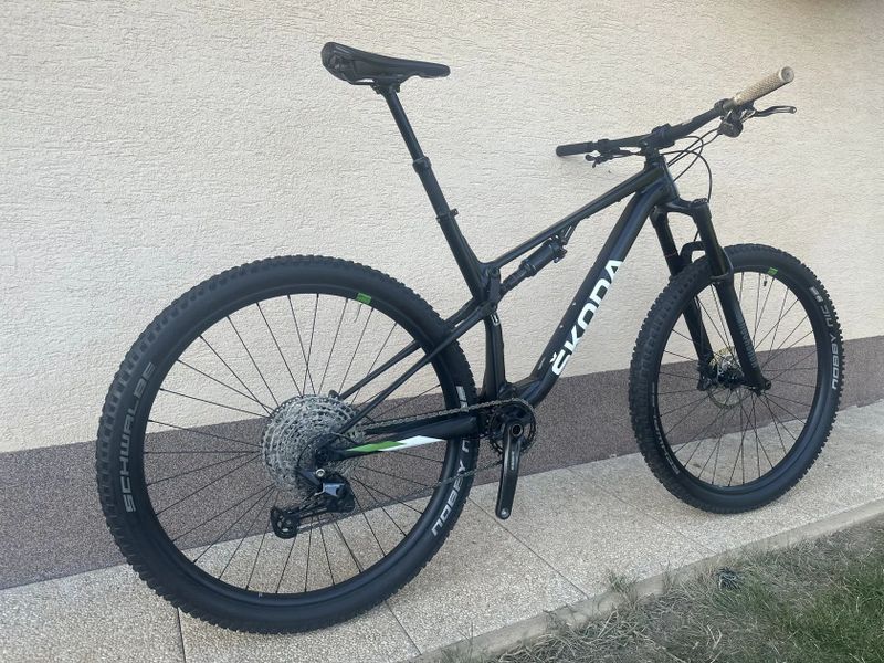 Celoodpružené kolo Superior v barvách Škoda