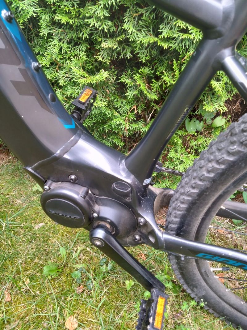 GIANT Fathom 2, motor Yamaha, 29 palců, nízký nájezd, servisované.