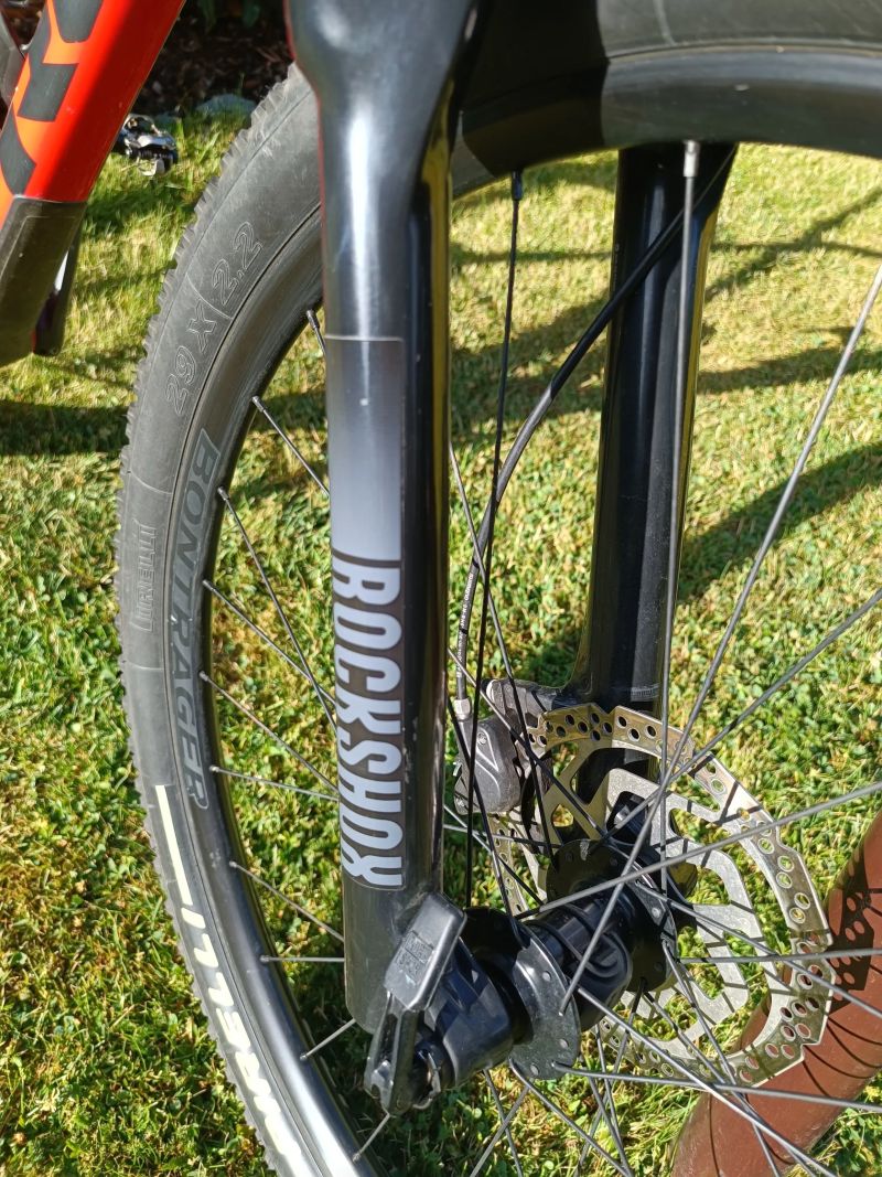 TREK PROCALIBER 9.5 GEN 2 RADIOACTIVE RED/TREK BLACK