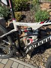 Cannondale -celoodpružené, karbon