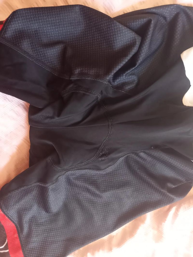 Dres B-TWIN, dl. rukáv, kraťasy Castelli