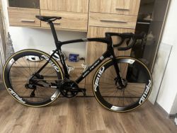 Eddy Merckx 525, Dura-Ace di2 2x12, FFWD Ryot 44, vel M (179-187)