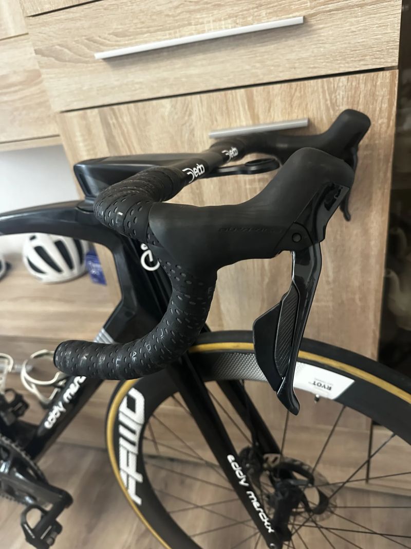Eddy Merckx 525, Dura-Ace di2 2x12, FFWD Ryot 44, vel M (179-187)