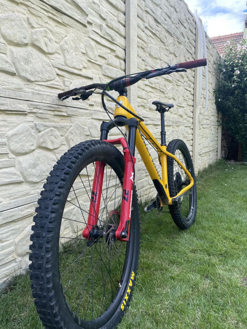 Nukeproof Scout 275