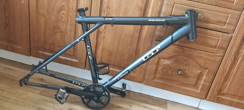 Rám GT + komponenty 
