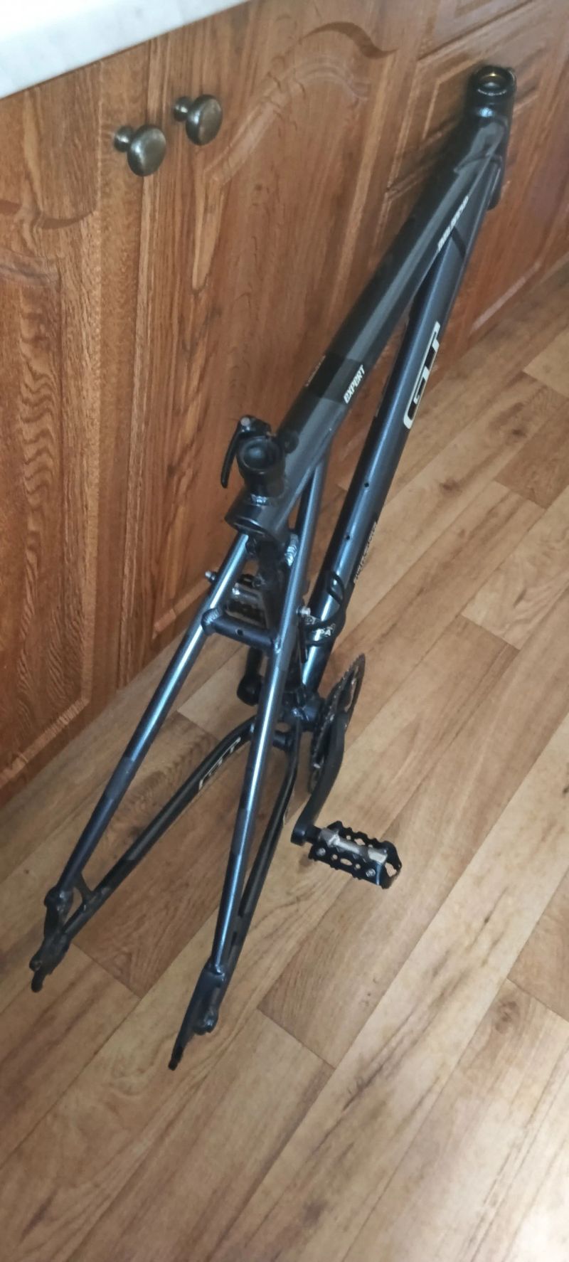 Rám GT + komponenty 
