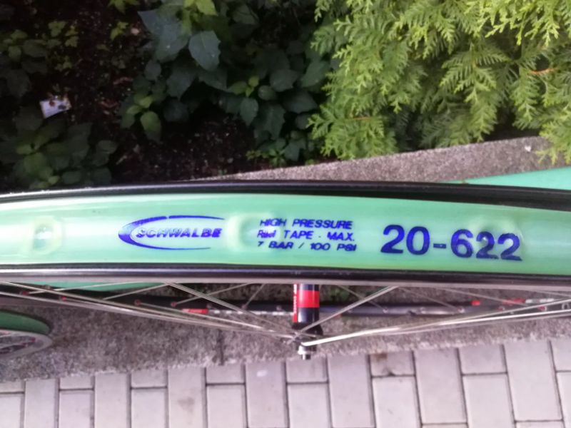 Zapletená kola 28 DT Swiss s náboji 240s - rychloupínák, V brzdy