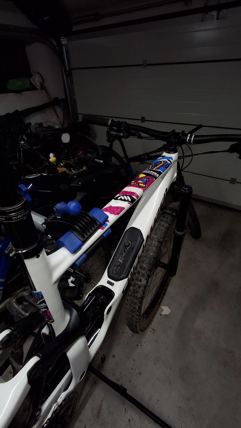 Specialized Enduro Comp - 170x170mm