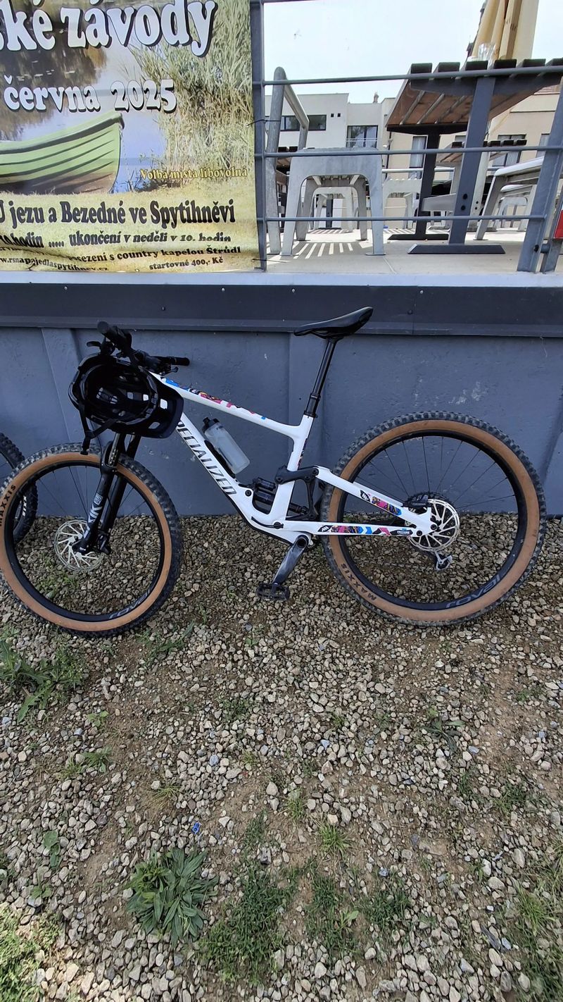 Specialized Enduro Comp - 170x170mm