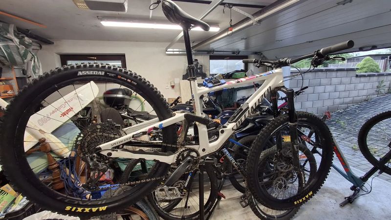 Specialized Enduro Comp - 170x170mm