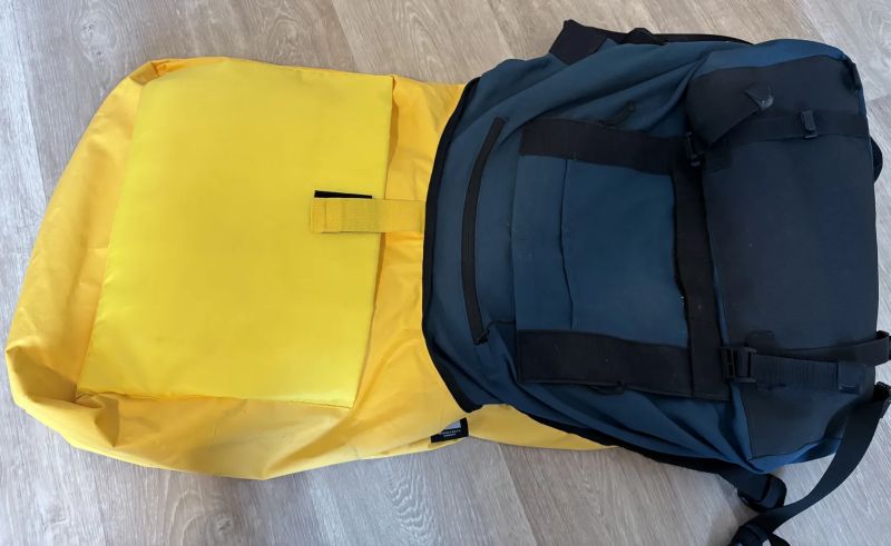 LBB Echelon M - 32L messenger brašna