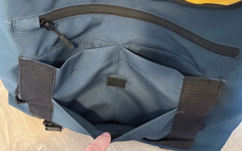 LBB Echelon M - 32L messenger brašna