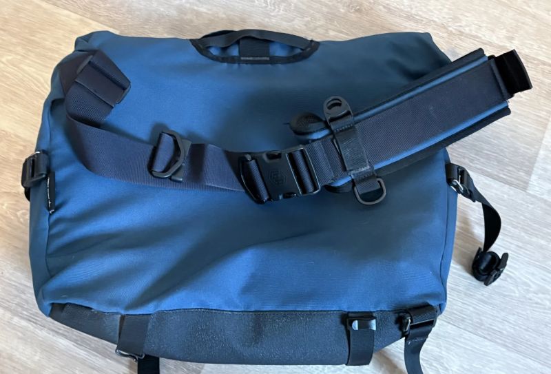 LBB Echelon M - 32L messenger brašna