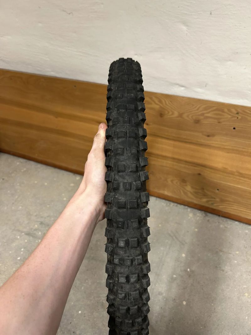Novatec Demon 27.5 DH, Schwalbe 