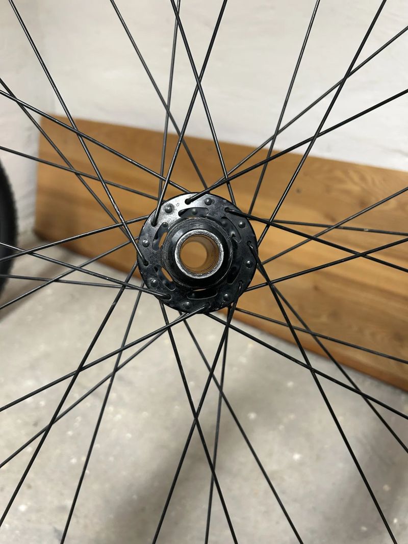 Novatec Demon 27.5 DH, Schwalbe 