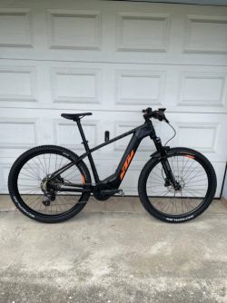 Prodám nevyužité elektrokolo KTM MACINA ALP , nebo vyměním za silniční kolo
