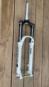 SR Suntour XCR34 Travel: 140 mm