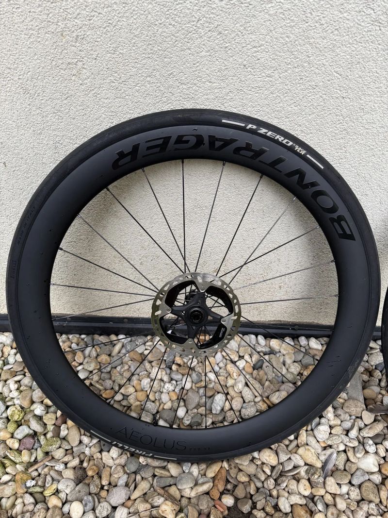 Silniční kola Bontrager Aeolus Pro 51 TLR pro kotoučové brzdy