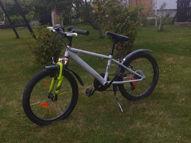 Btwin dětské kolo šedé 20