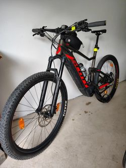 SCOTT Genius eRide 920 celoodpružené horské elektrokolo