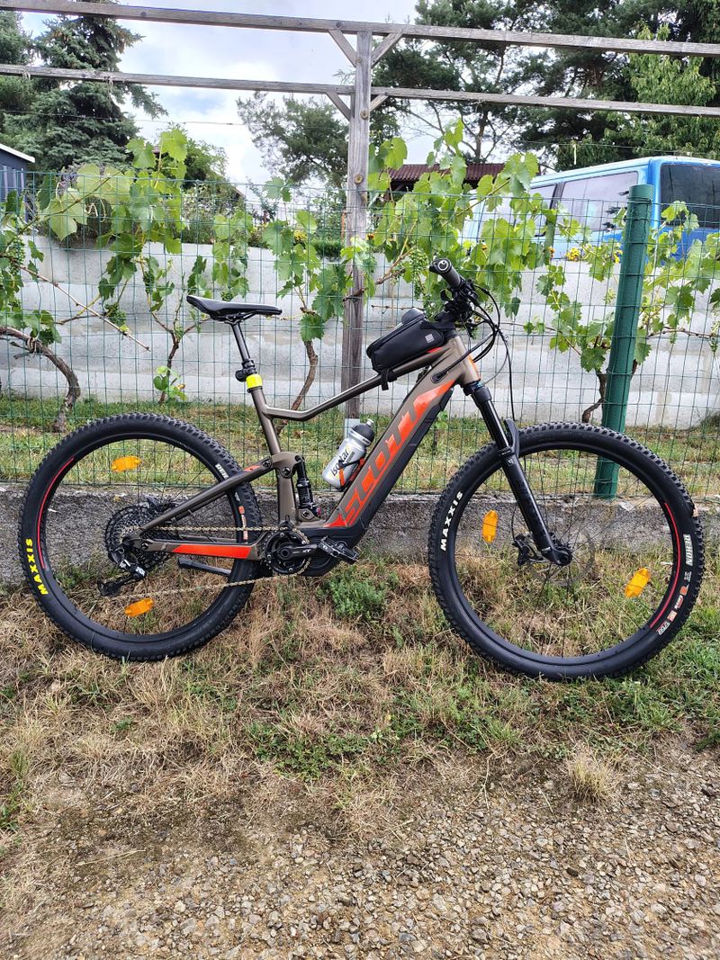 SCOTT Genius eRide 920 celoodpružené horské elektrokolo