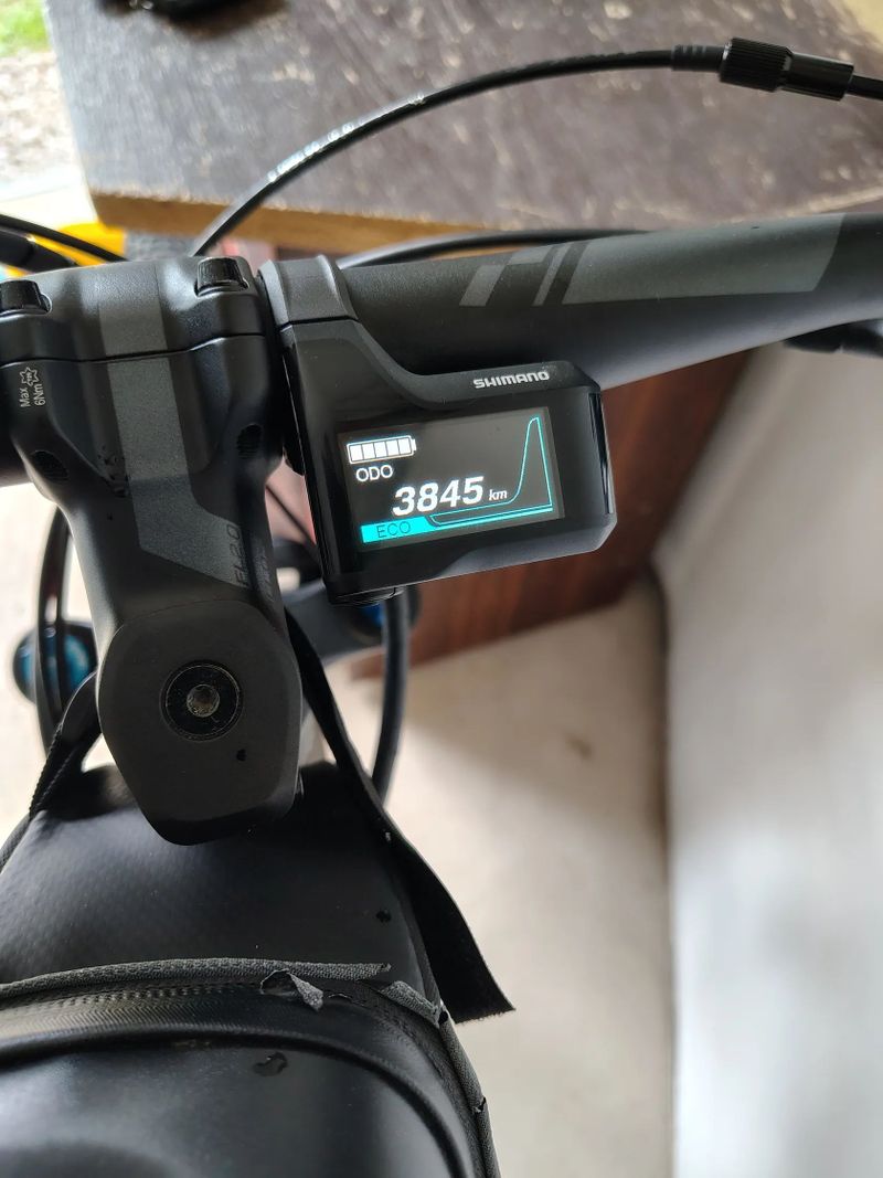 SCOTT Genius eRide 920 celoodpružené horské elektrokolo